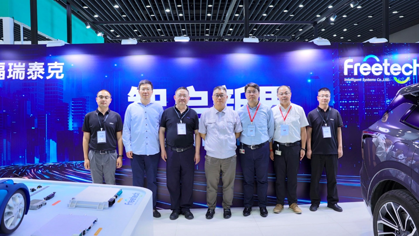 福瑞泰克亮相上汽大眾合作伙伴技術(shù)日 ，展示全棧智能駕駛解決方案